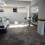 Quarto Casal Em Casa Familiar